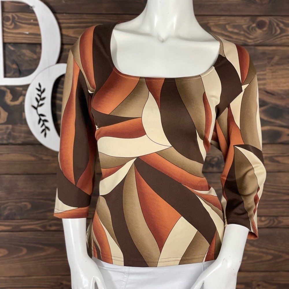 CDW Vintage | Square Neckline Three Quarter Sleeves Groovy Geometric Pattern Top